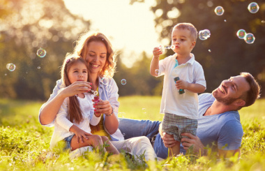 How to Choose the Right Type of Life Insurance for Your Family