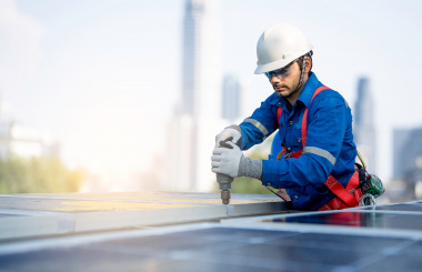 How to Maintain and Repair Your Solar Panels for Maximum Efficiency